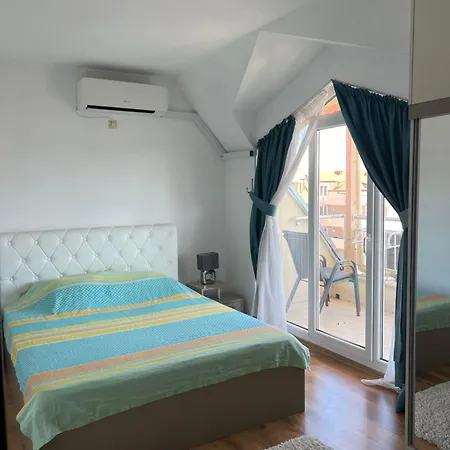 Jamais Vue Νεσέμπαρ